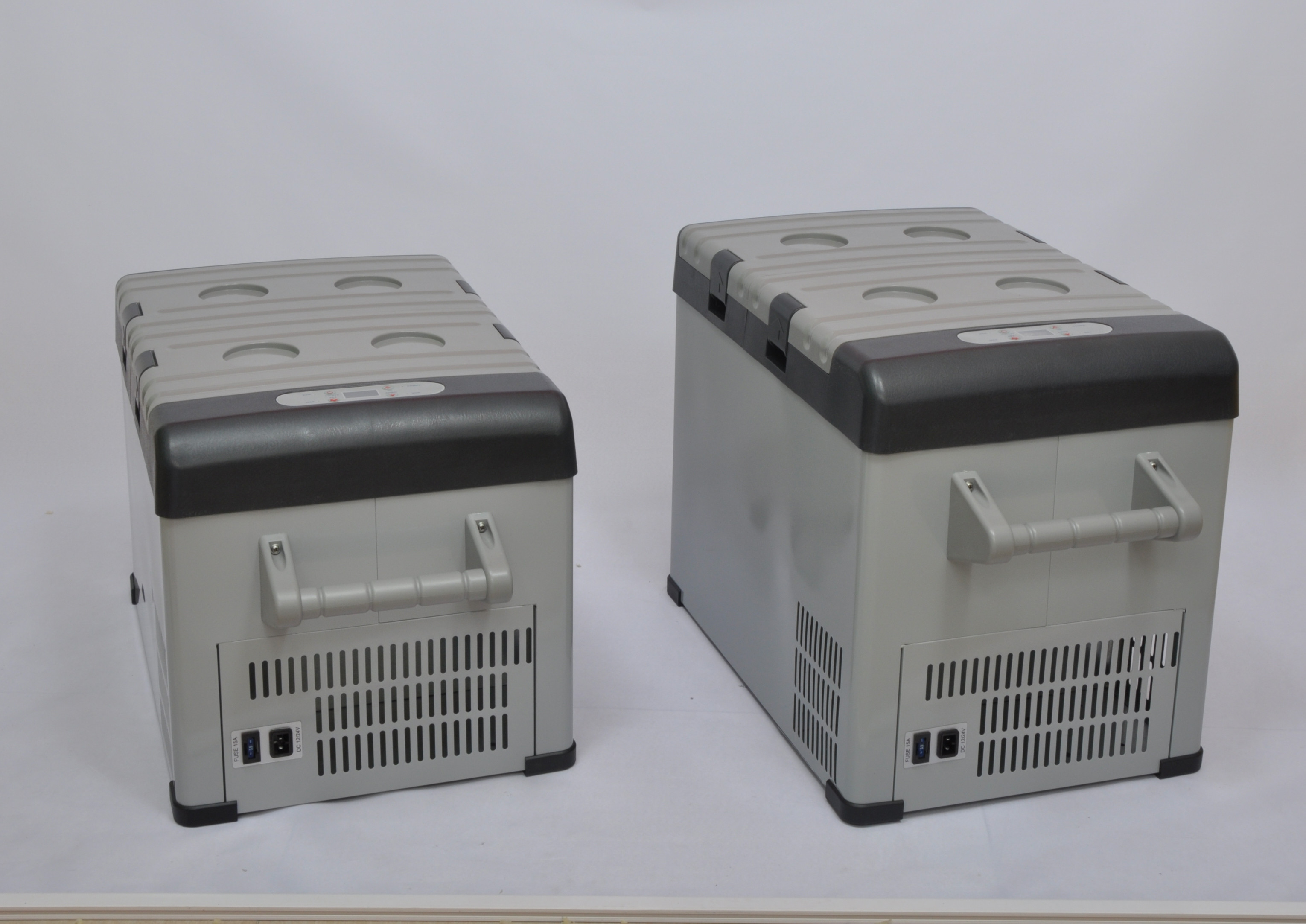 DC portable car cooler mini fridge