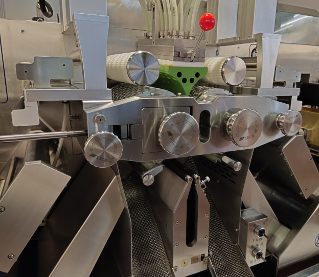 15kw Energy Saving Siemens PLC Softgel Capsules Production Equipment