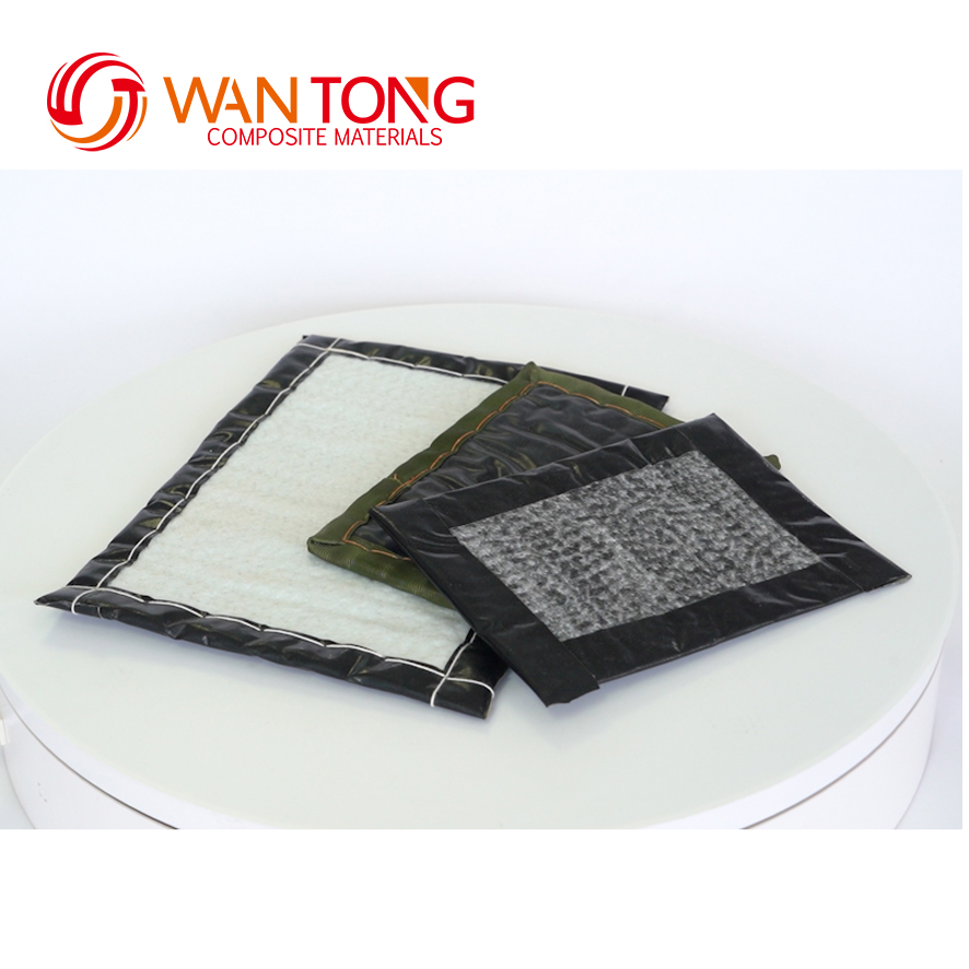 Professional Gcl Geosynthetic Clay Liner for Landfill Dam Lake Mining Project
