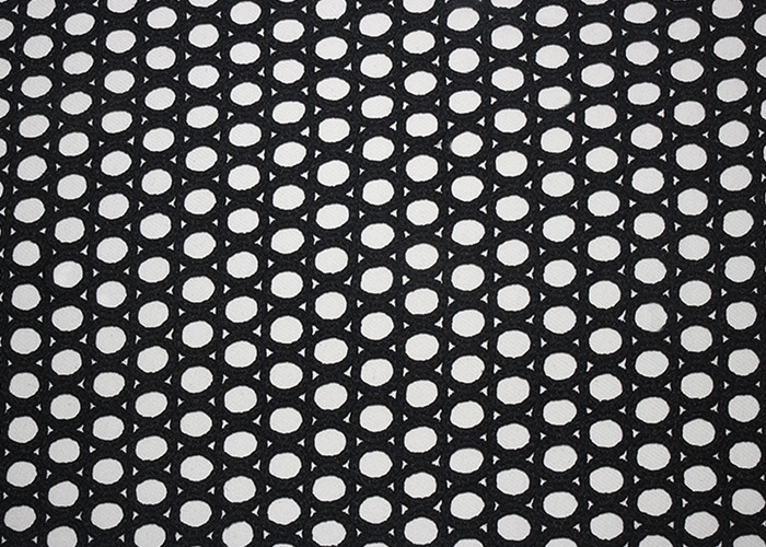 Custom Dyeing Circle Guipure Embroidery Lace Fabric With High Color Fastness
