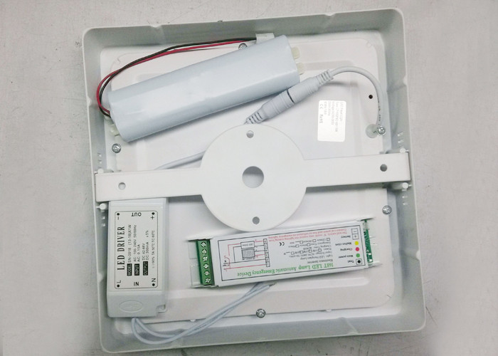 SMD2835 IP40 24W Rechargeable Emergency Led Light Panel with ISolated Driver