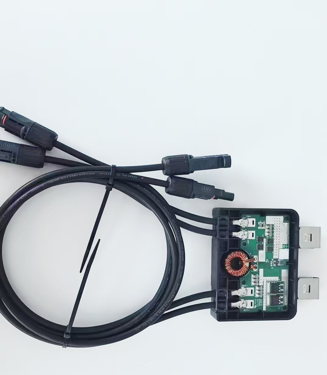 IP65 IP68 Photovoltaic Module Optimizer 800 W With TUV Certification