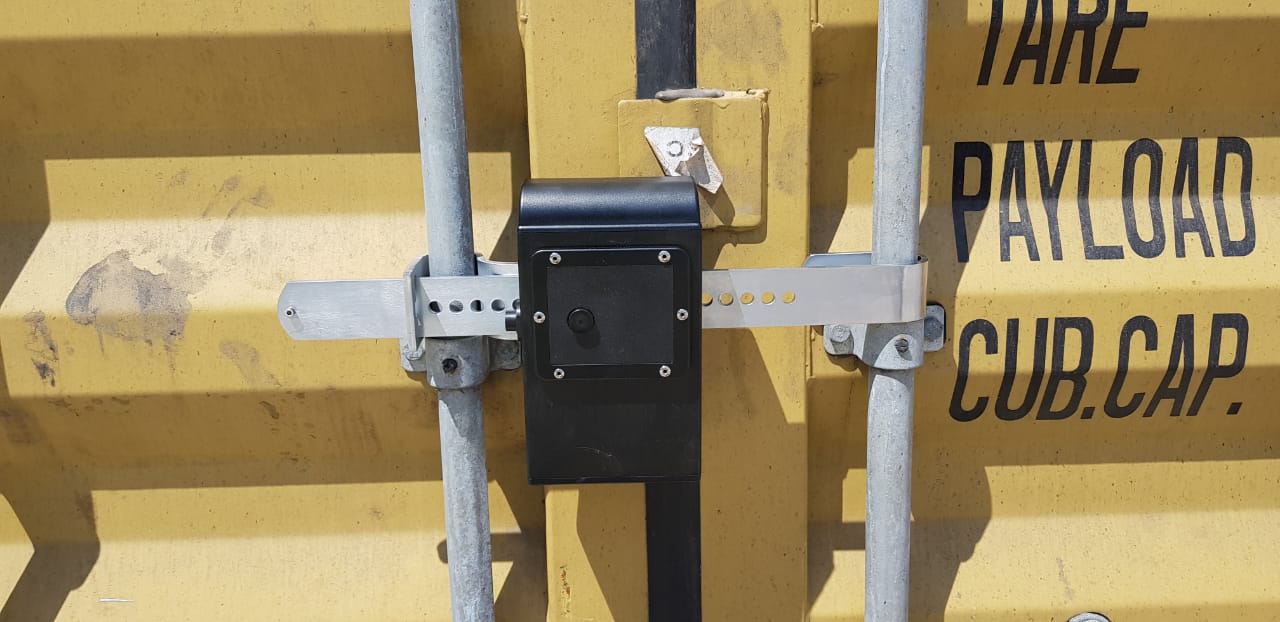 Robust 30000mAh Satellite gps electronic lock for truck container