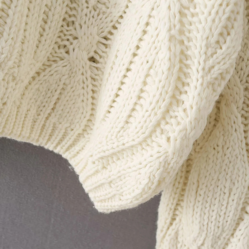 OEM Solid Bespoke Sweaters Long Sleeve Knitwear Round Neck Pullover Women's