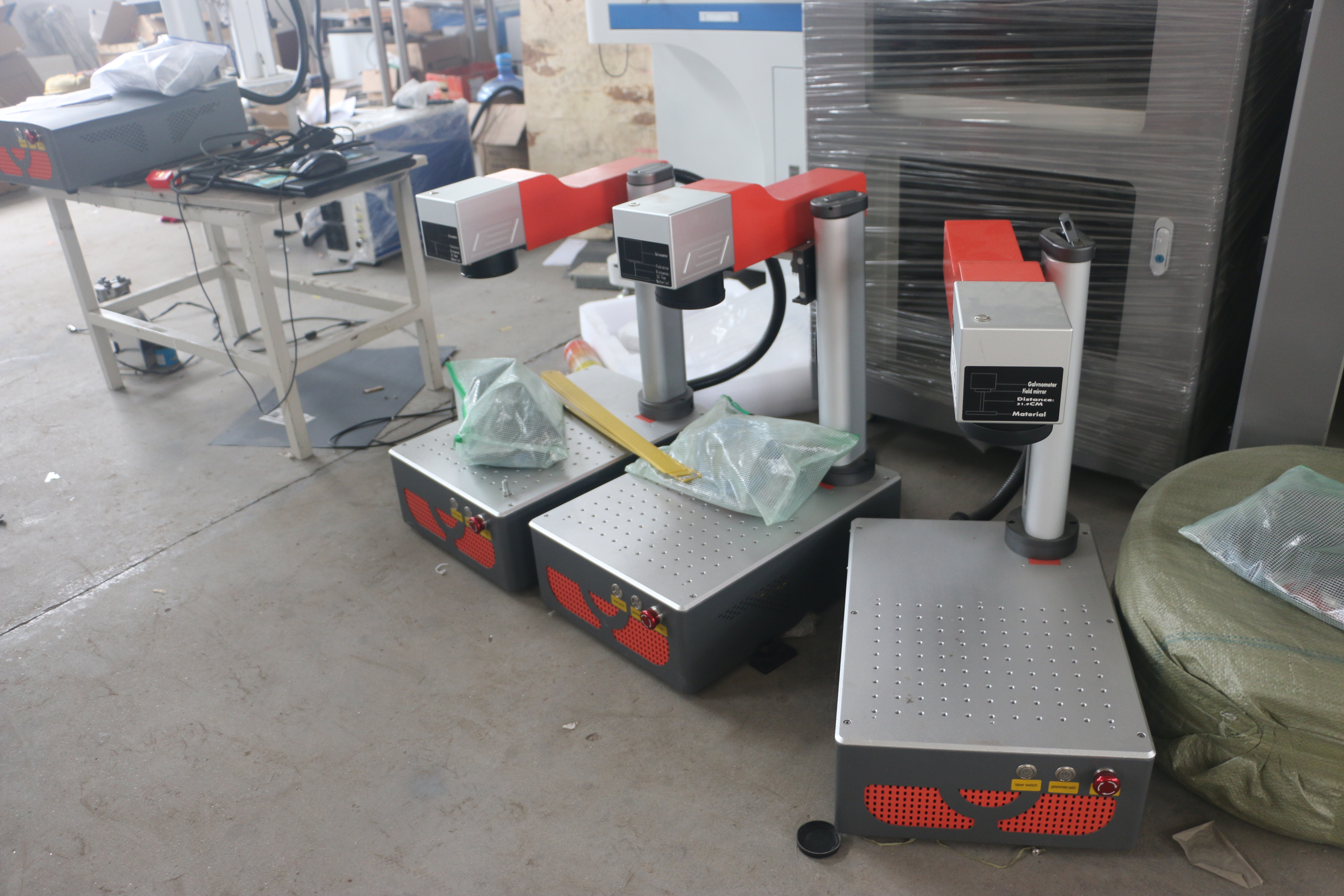 Mini Optical Fiber Laser Marking Machine For Plastic Metal Engraving 20W 30W