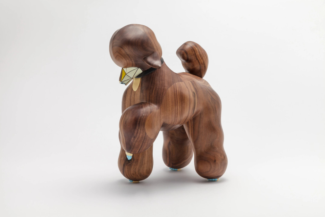 Brown Wooden Dog Statues Sculptures With Beech Birch Mateiral