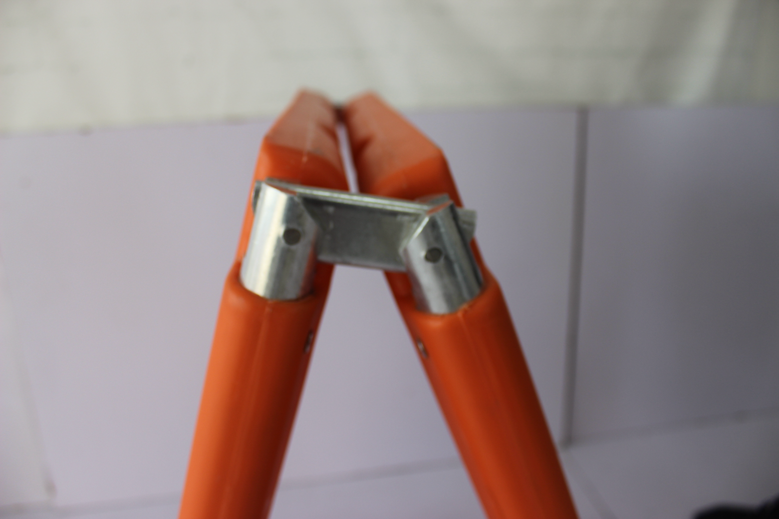 High-density plastic foldable emergency stretcher spine board with X-ray and CT penetration