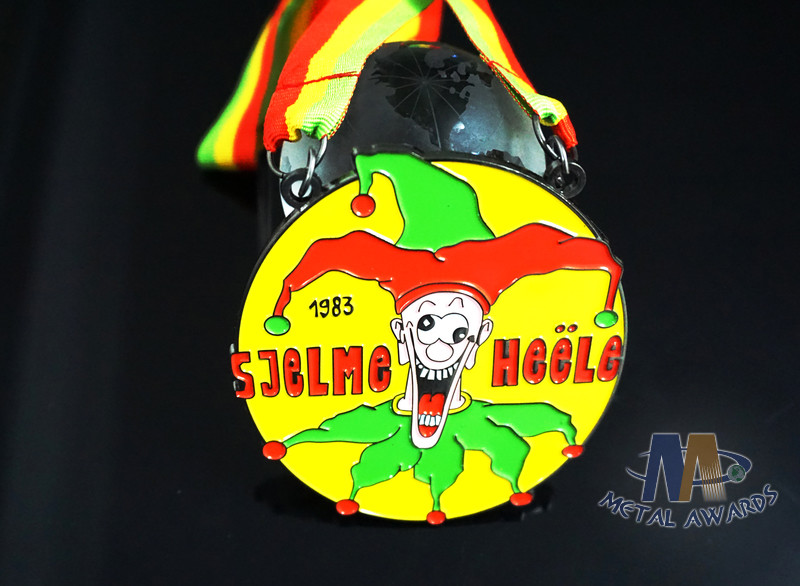 Die Casting Zinc Alloy Carnival Festival Metal Enamel Medals Filling Colors Custom Design With Ribbon