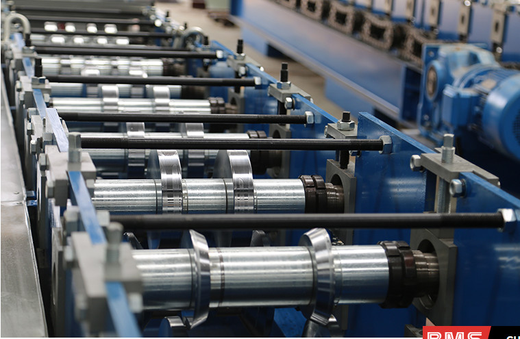Shaft 75mm Thickness 1.2 1.6mm C Purlin Forming Machine
