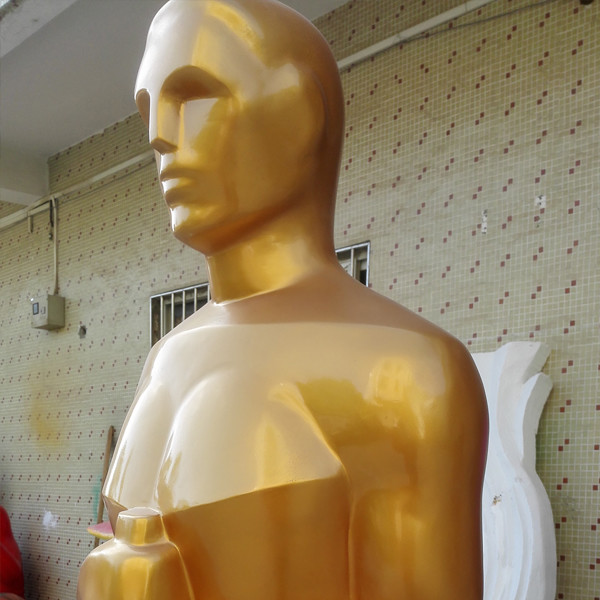 life size 90th Oscar statue/sculpture for sale with golden color fiberglass as event party decoration
