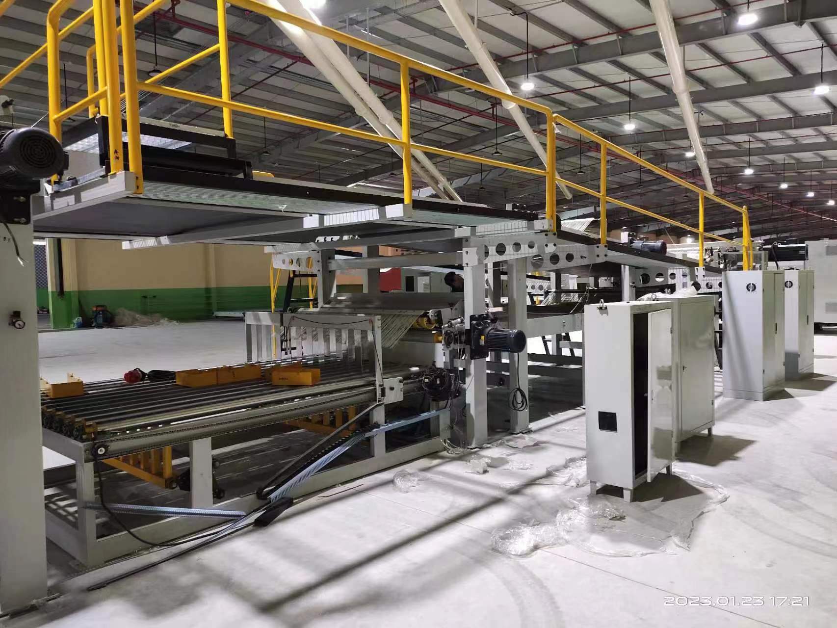 Carton Box Making Machine with 12.5KW Servo Main Driving Motor Paper Forming Machine