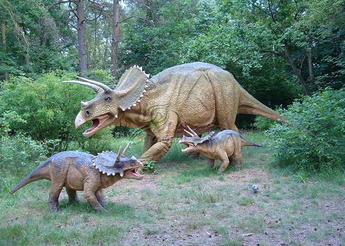 Artificial Life Size Dinosaur Statue , Handmade Outdoor Dinosaur Statues