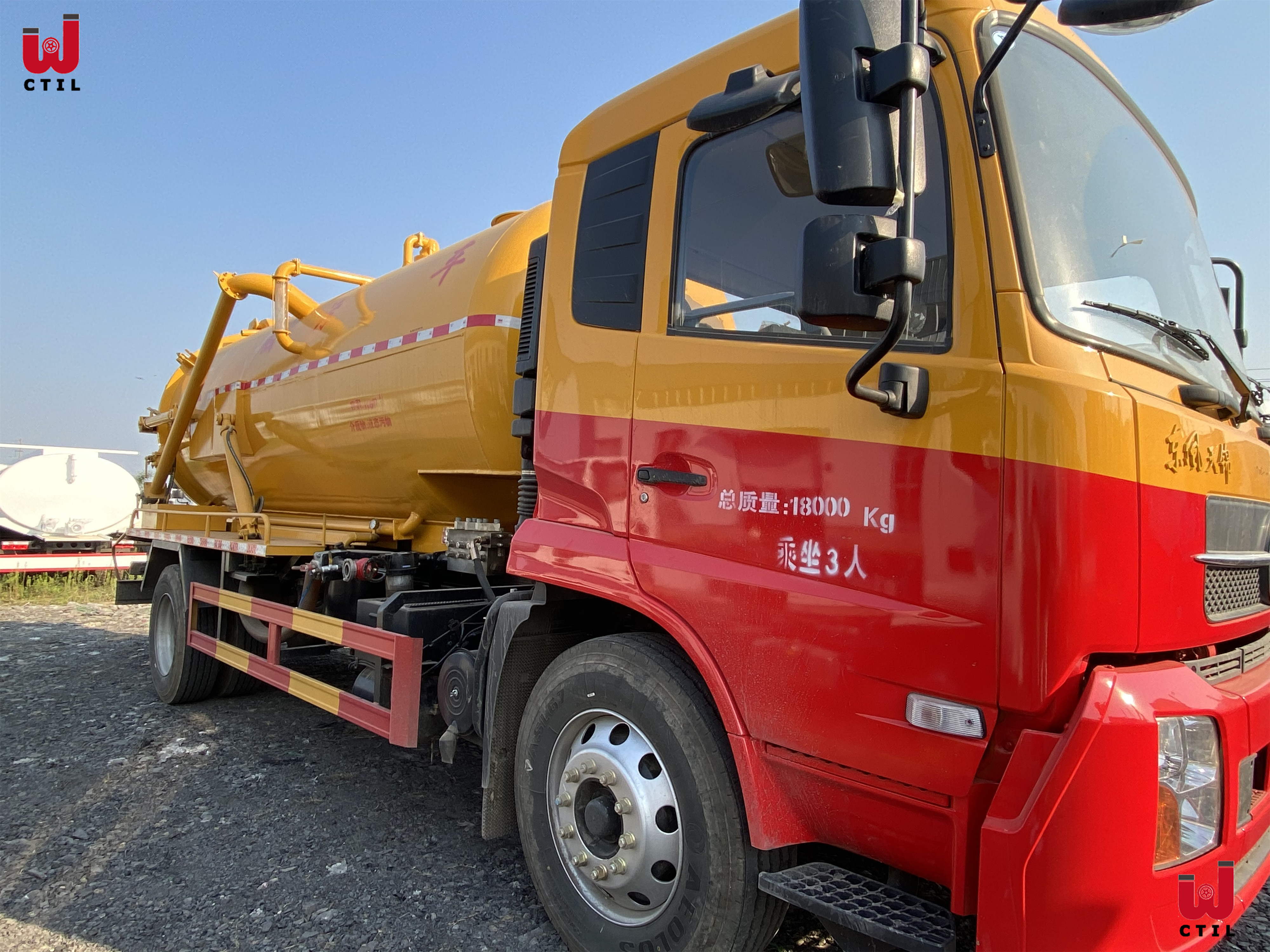 4x2 Sewage Cleaning Truck 20T Sewage Vacuum Pump Truck