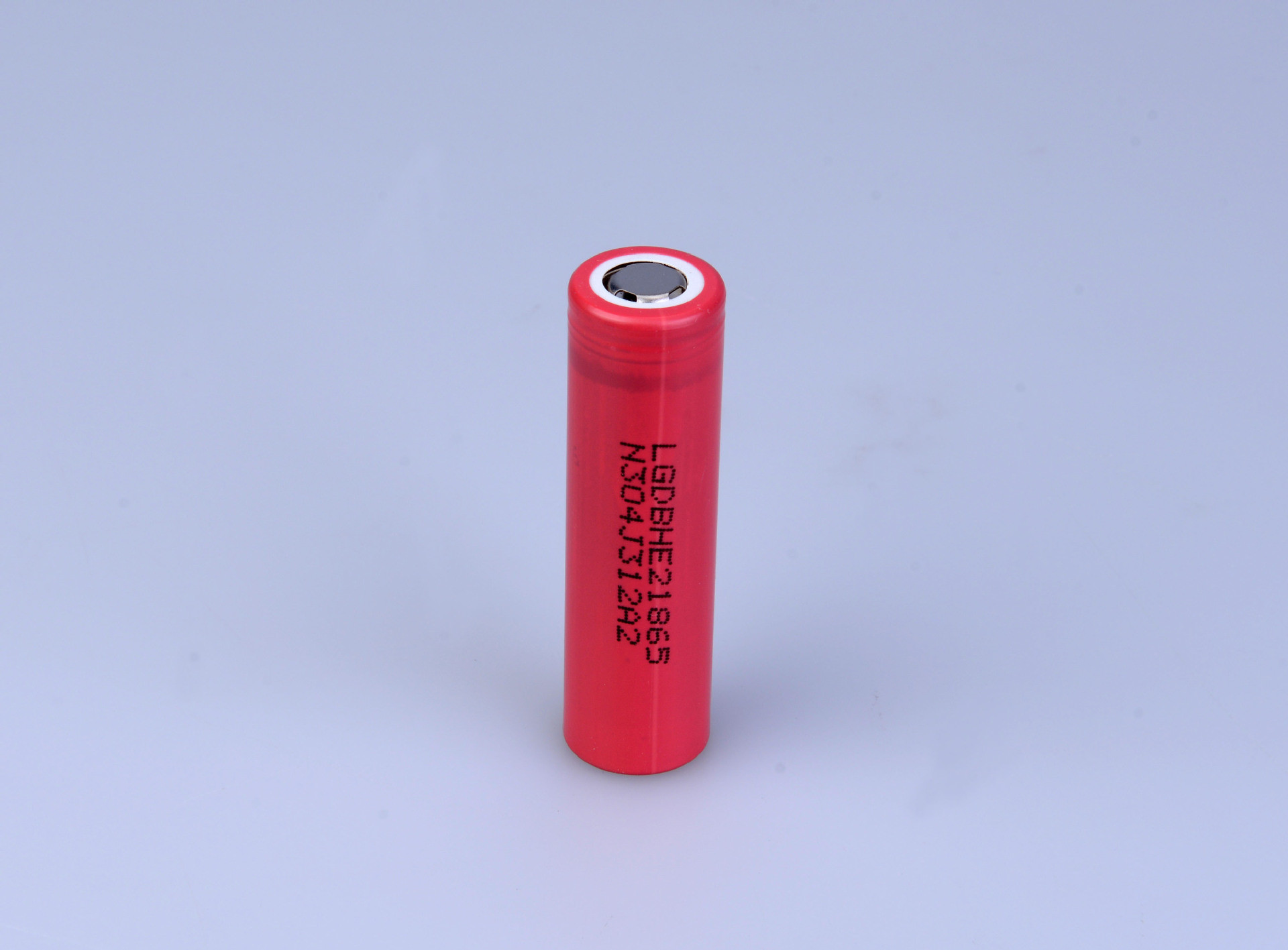 Ultra High Power Brand 18650HE2 Li-ion Battery Cells 3.6V 2500mAh 20A for Medical Devices、Art-Tech、Electric Tool