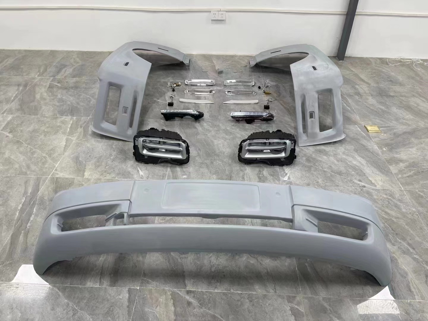 2004 - 2012 Car Body Kits Resin Fibre Rolls Royce Phantom Widebody 2013 Model