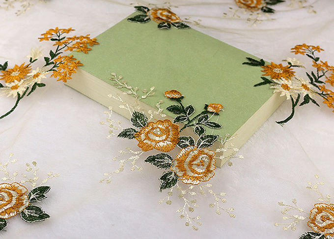 Multi Colored Floral Scallops Lace Fabric For Evening Dresses / Embroidered Tulle Lace Fabric