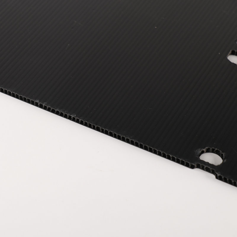 2mm - 12mm Plastic Hollow Sheet PP Black Corrugated Plastic Board Customized Cut Turnover Box