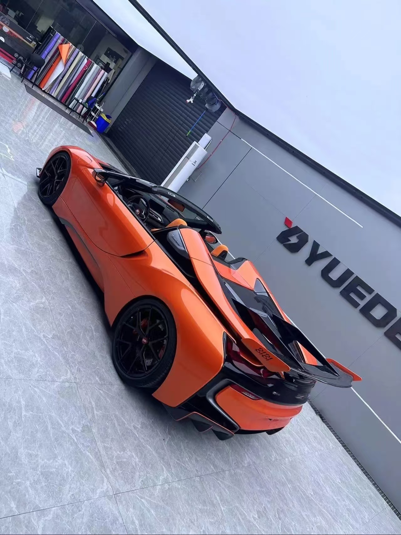 I8 BMW Body Kit Car 2018 - 2019 Carbon Fiber Spoiler Front Bumper Spoiler Wing