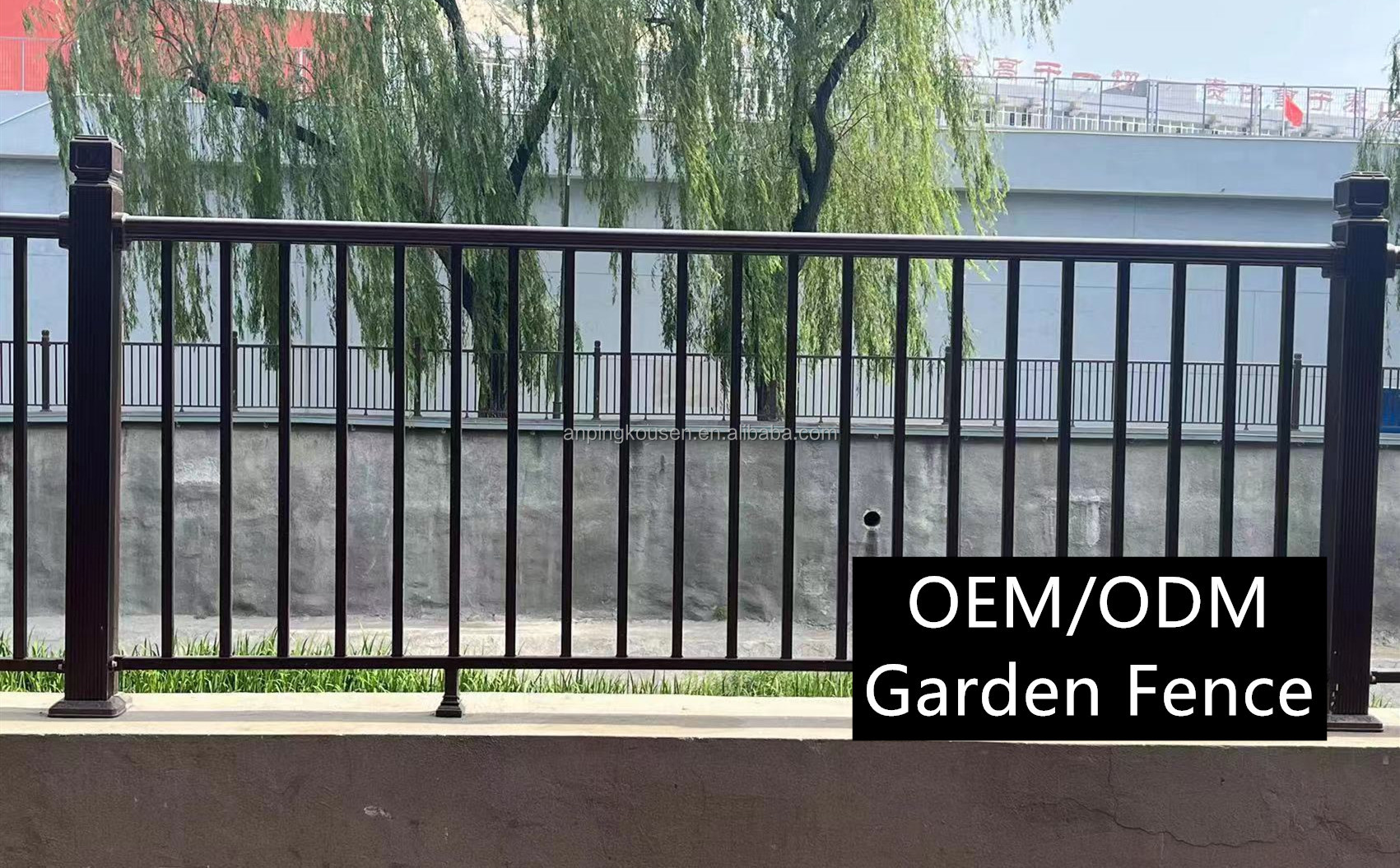Solid Metal Horizontal Tubular Iron Fence Designs for Garden Black Powder Coated