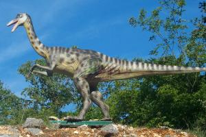 China Life Size Realistic Animatronic  Customized Gallimimus Dinosaur Yard Statue on sale