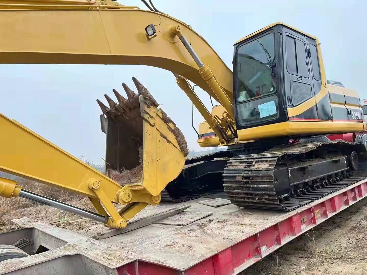 Good Condition Original CAT 325B Excavator with Strong 40.5kw Engine Easy Maintenance