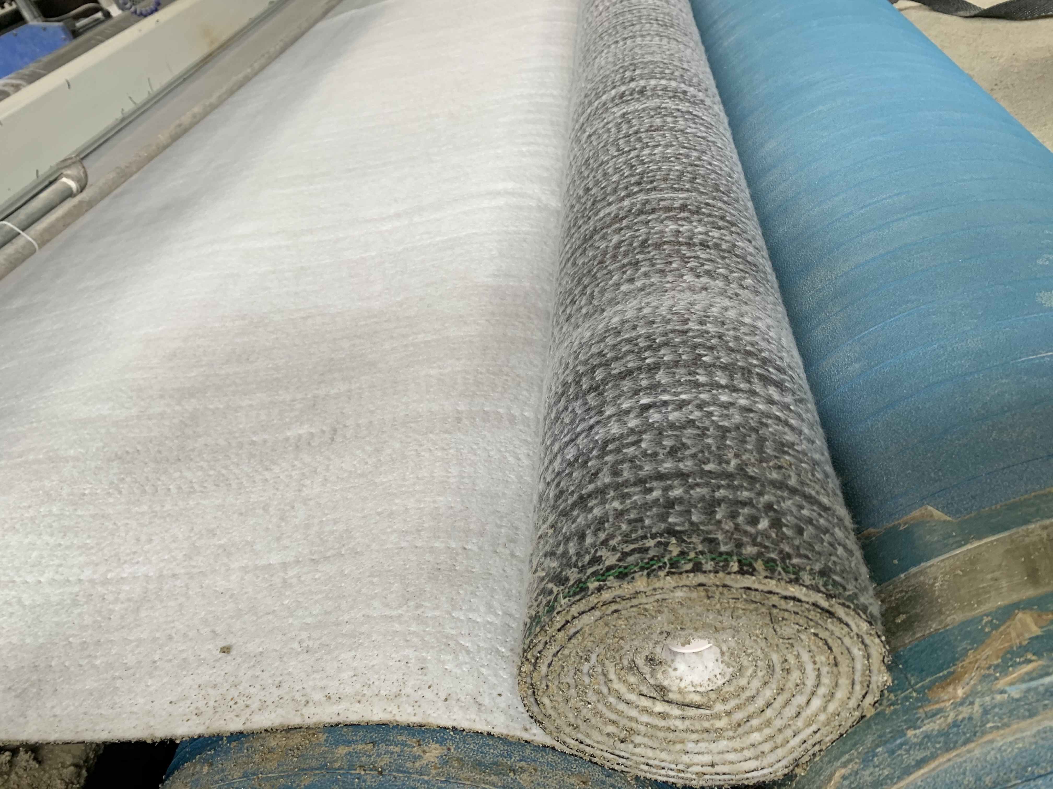 4000g-7500g/square Meters Geosynthetics Clay Layer for Lake Dam ISO 9001 Standard