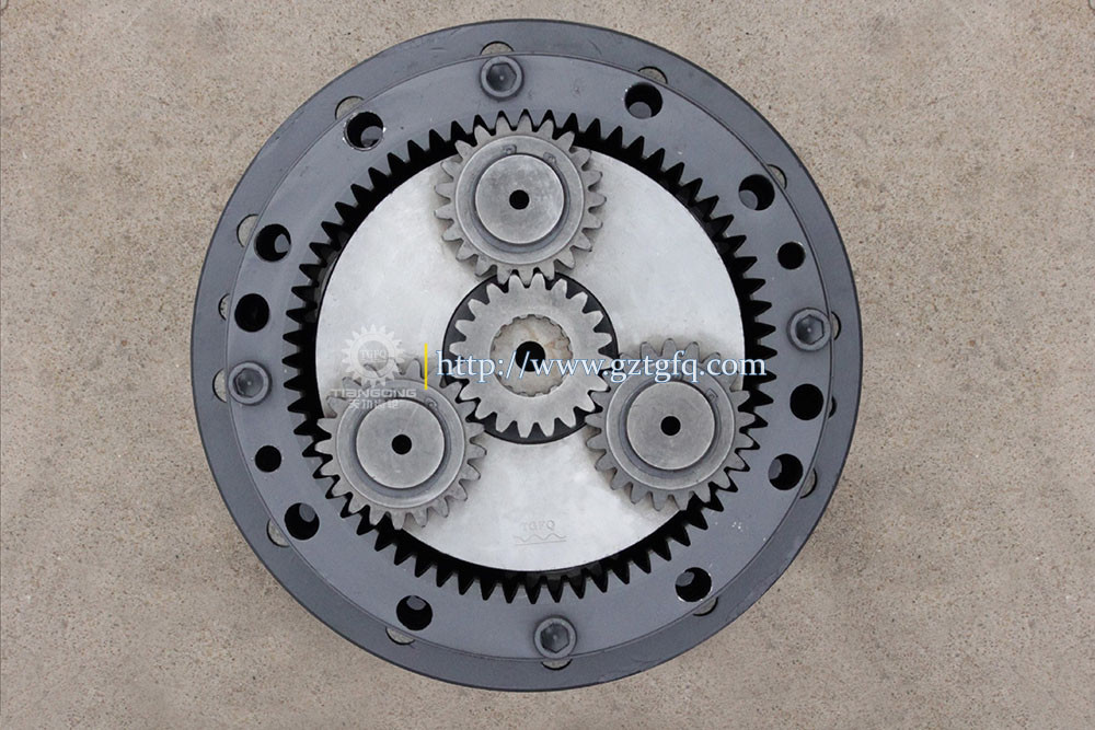 R210-7 R215-7 Hyundai Excavator Swing Gearbox