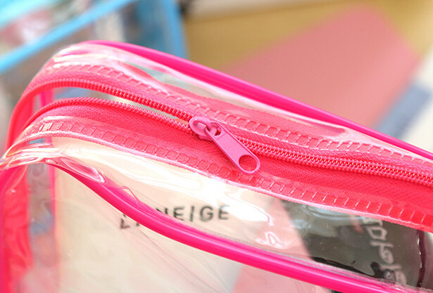 Customized Clear Waterproof Toiletry Bag , Plastic Skincare PVC Transparent Bag