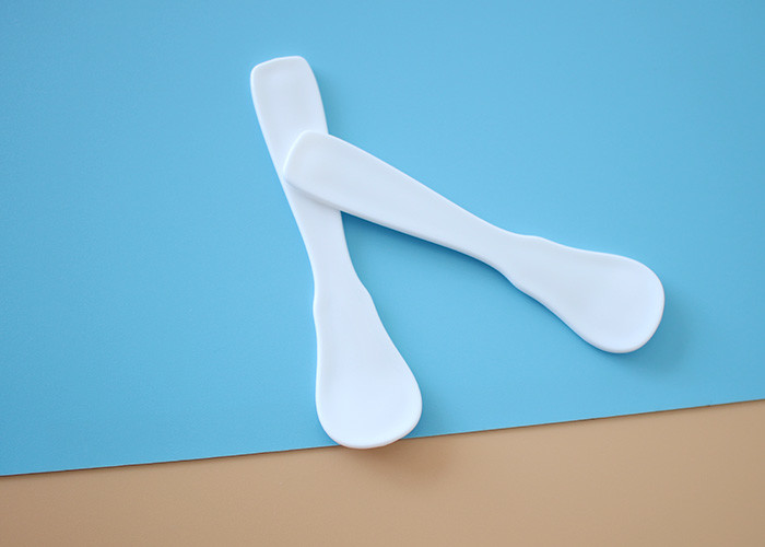 Plastic 75.9mm Massage Spatula Makeup Spoons