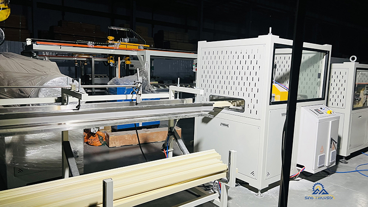 Manufacturing Plant WPC Door Profile Extrusion Line 22-25m * 2.5m * 2.5m at Competitive