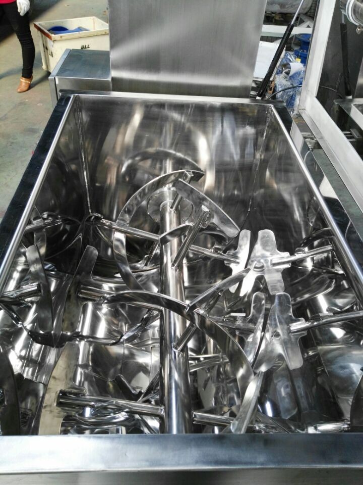 Dry Powder Guttered Industrial Blending Equipment , Industrial Mixer Grinder Machine