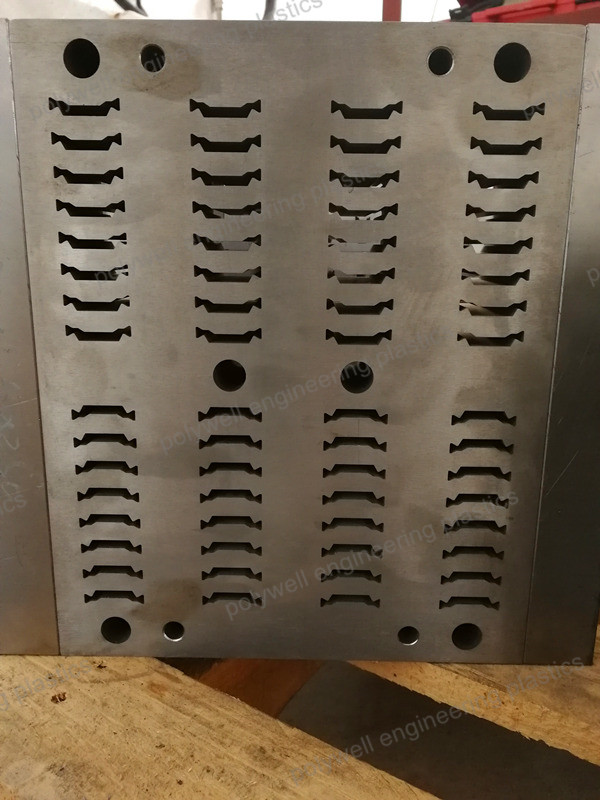 Plastic Moulded Components Plastic Extrusion Mold For PA Polymer Extrusion Machine