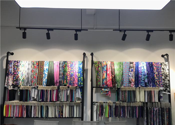 Eco Friendly Activewear Circular Knit Fabric 250gsm For Stretch Leggings Wear