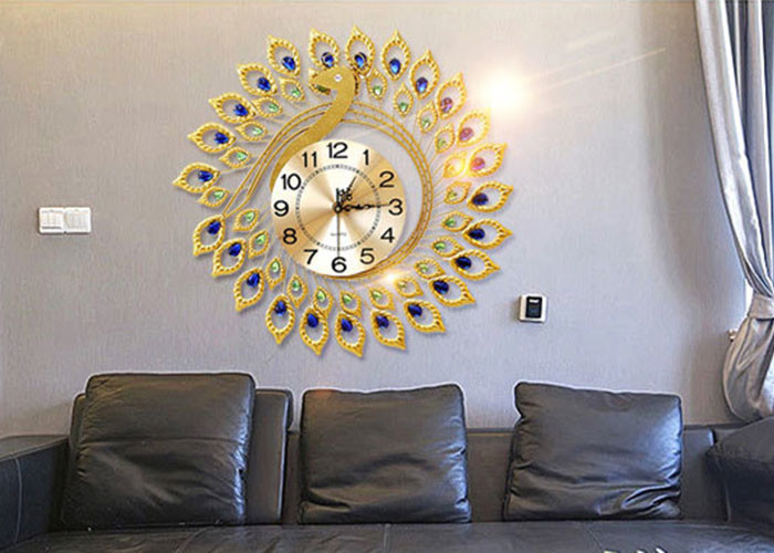 Luxury Peacock Design Metal Wall Clock Gold Plated For Home Decoration