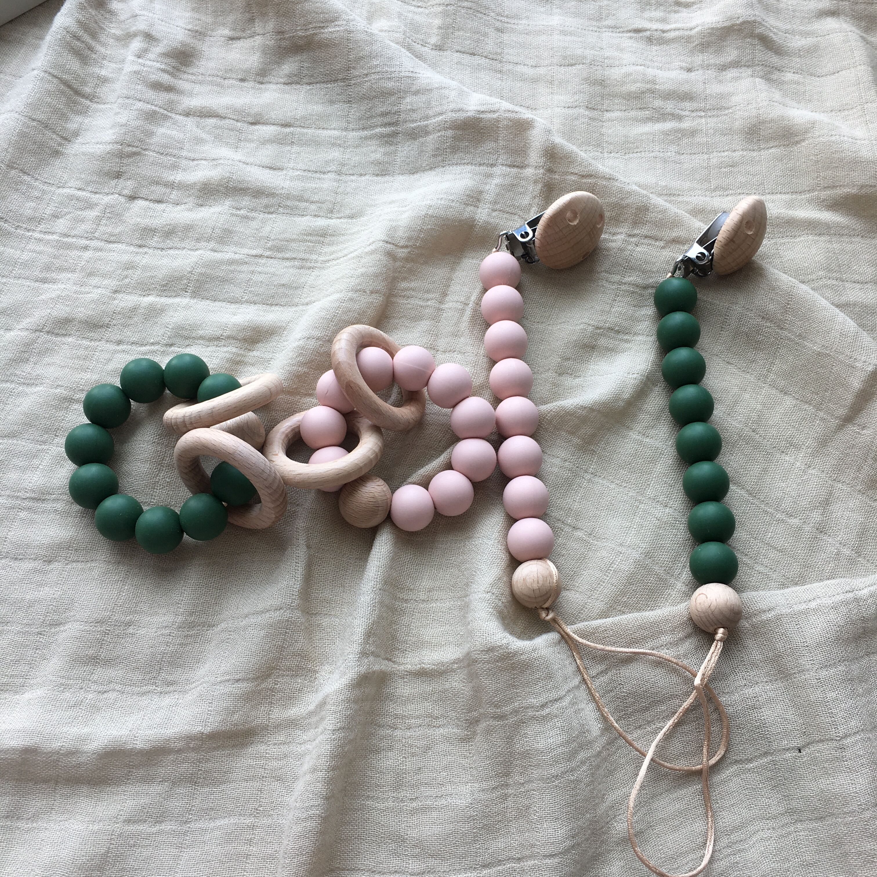 Customized Silicone Teething Bead Bracelet For Infant Baby Kids Playing