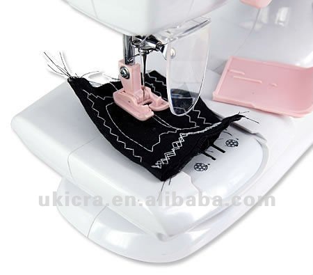 Max. Sewing Thickness 0.3-1mm Chain Stitch Mini Sewing Machine UFR-601 for Stitching