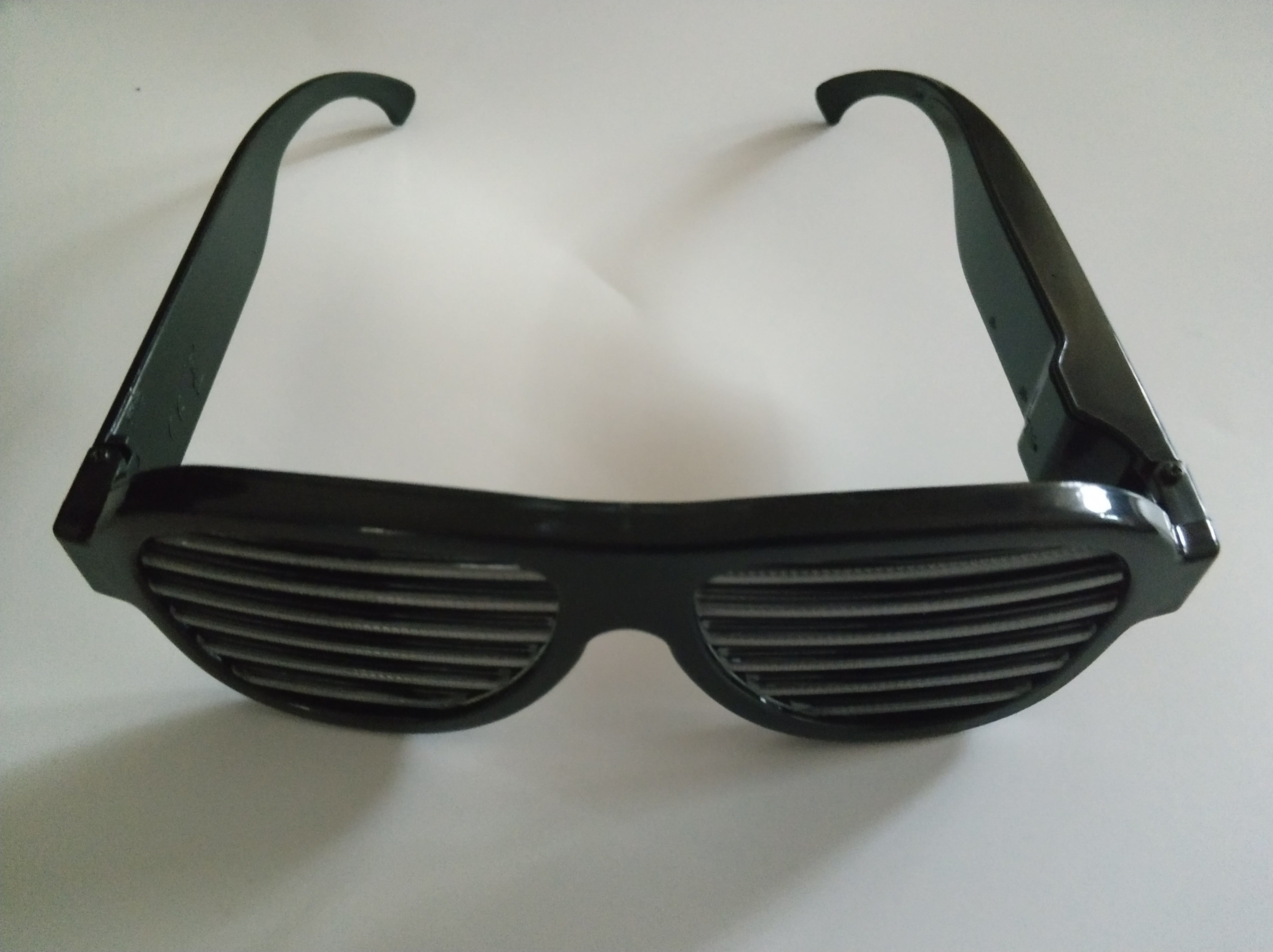 New Style Voice-Activated LED glasses Sound activated shutter led flashing glasses with USB charger led sunglasses