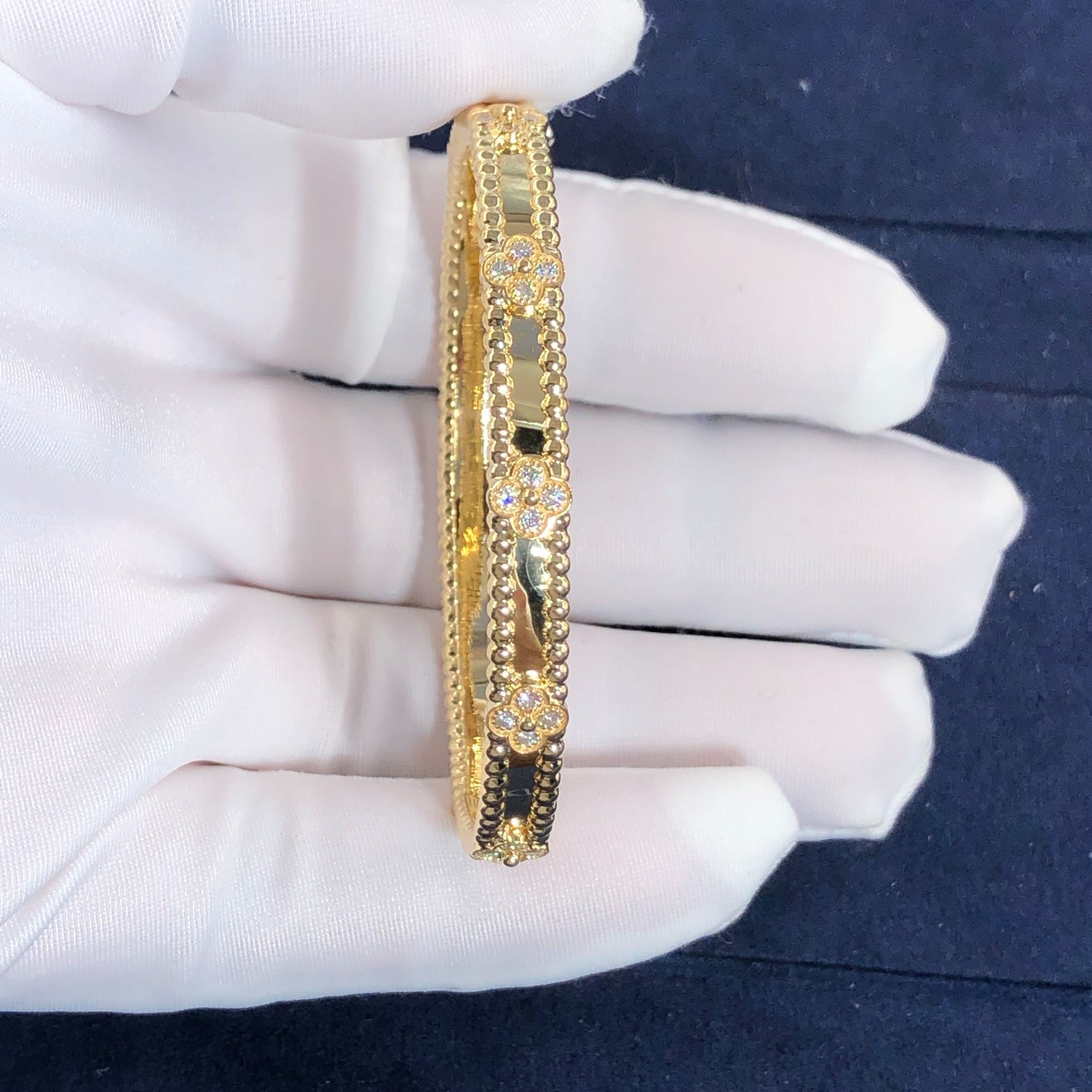 Customization 18k Gold Van Cleef & Arpels PerléE Sweet Clovers Bracelet Medium Model