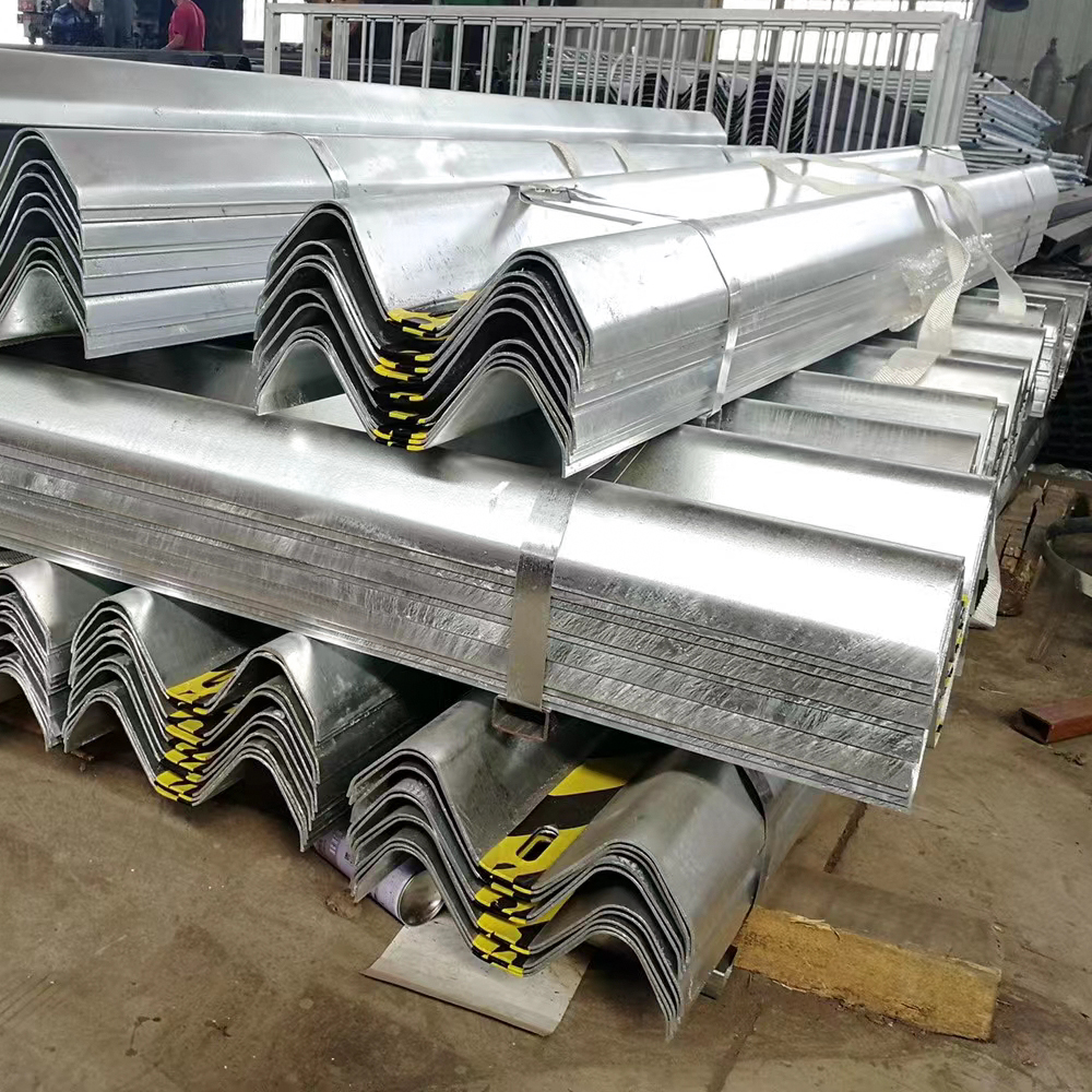 Road Safety Barrier with Q235 Q345 Steel Material and AASHTO M-180 Standard