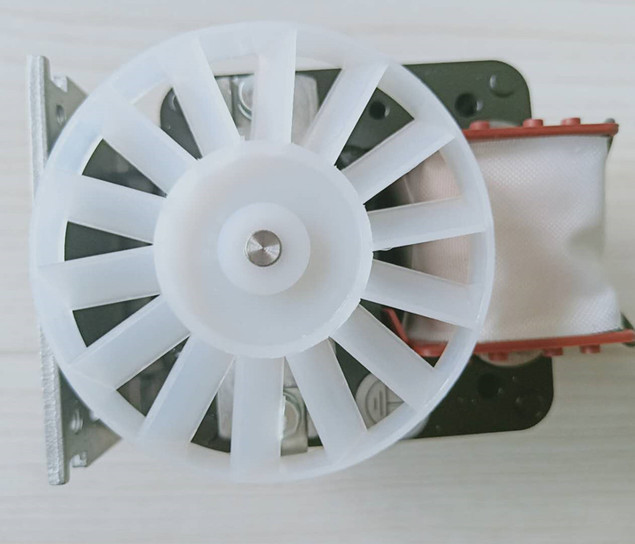 German KNF PM26687-89 Oil Free Diaphragm Vacuum Pump For Flue Gas Analysis