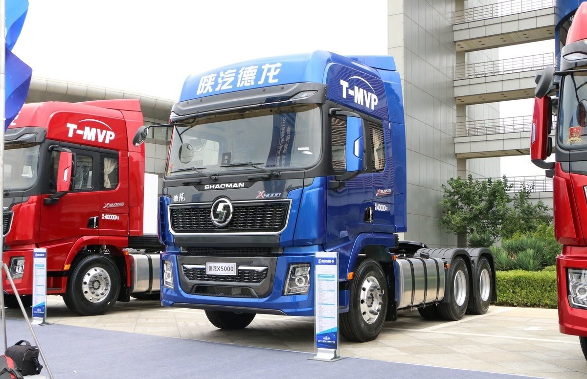 Top Choice Reliable Diesel left Driving EURO Ⅲ Shacman X5000 4x2 6x4 Tractor