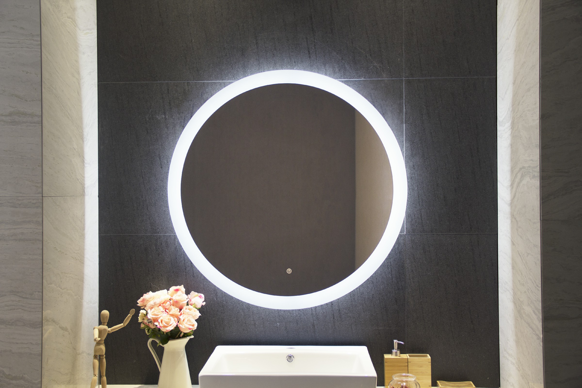 Anti Fog Lighted Mirror TV Space Saving Lighted Bathroom Magnifying Mirror High Definition