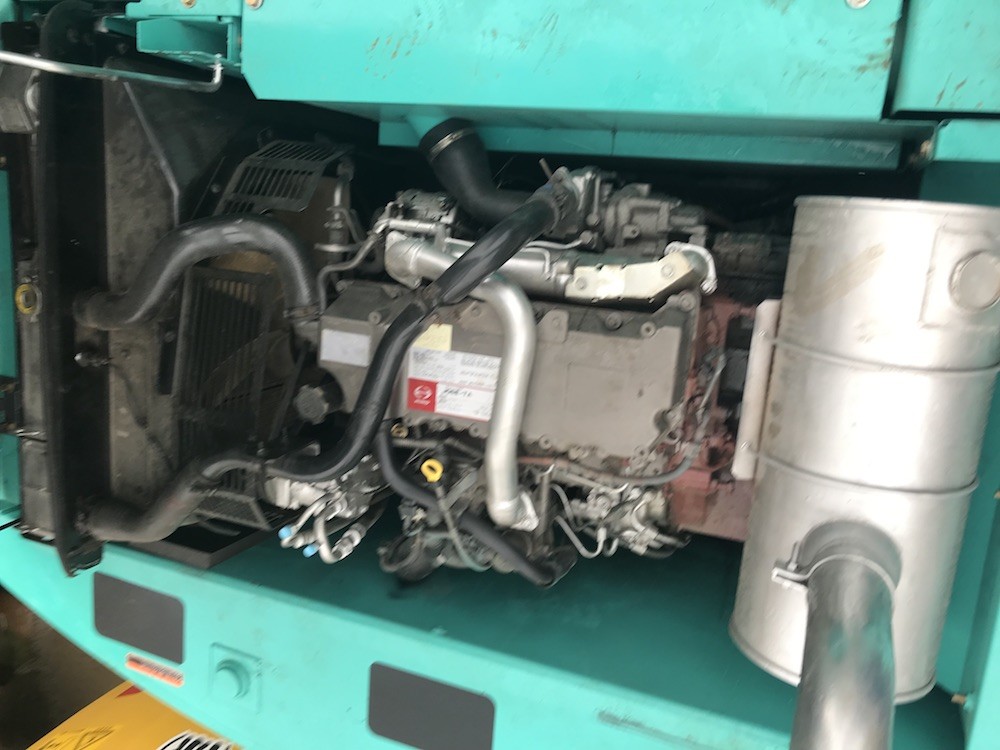 Original 80% New Kobelco SK200-8 Hydraulic Crawer Excavator Secondhand Digger SK200-8 SK200-7 SK220-8