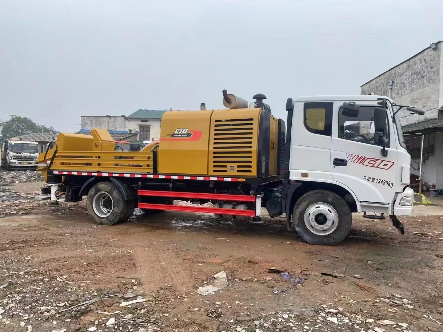 2019 Model Used Transported Mobile Concrete Pump Sany Chassis With YC4E6185 Engine