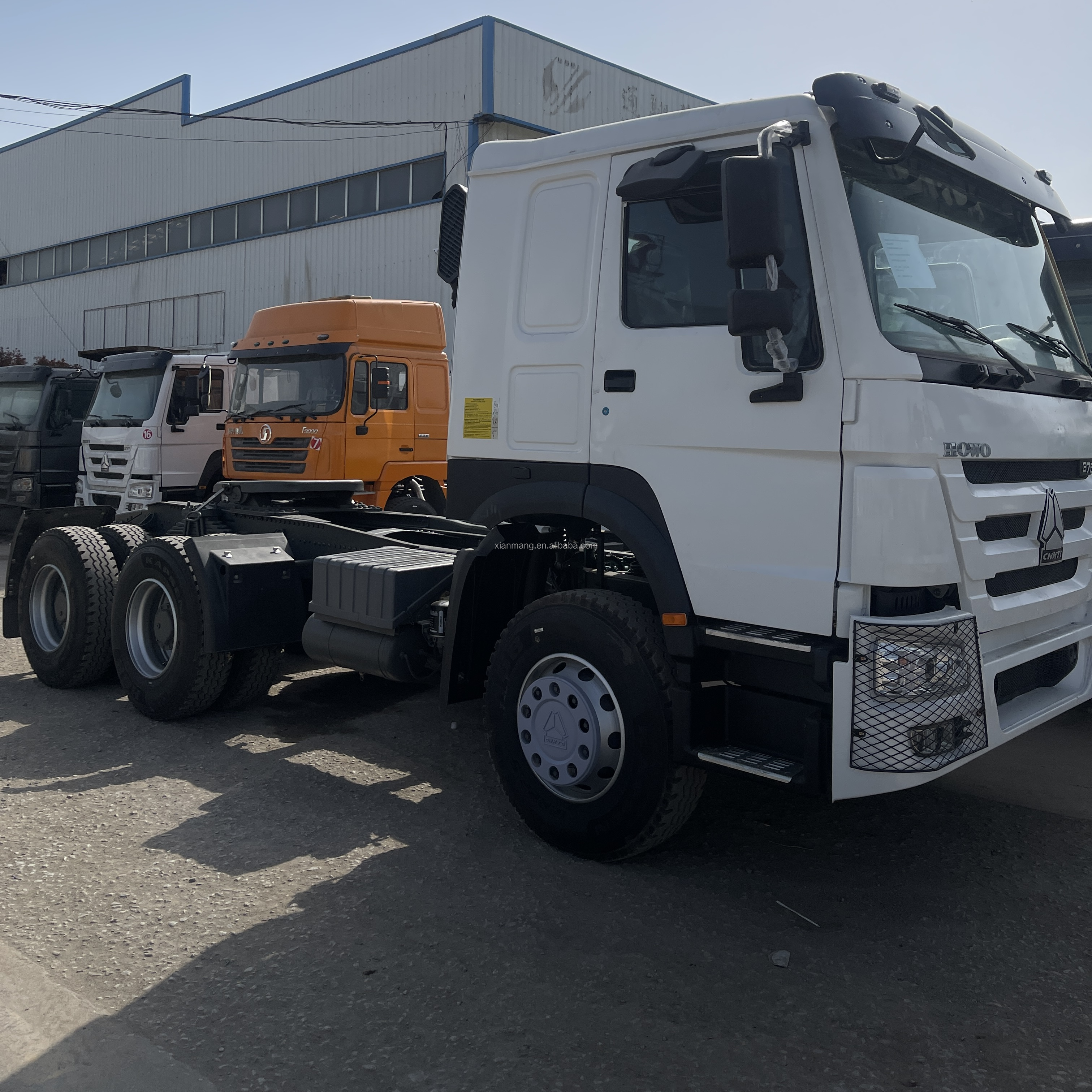 6x4 Wheel 375 HP Sino Prime Mover Right Hand Drive Used Trailer Tractor Truck Head