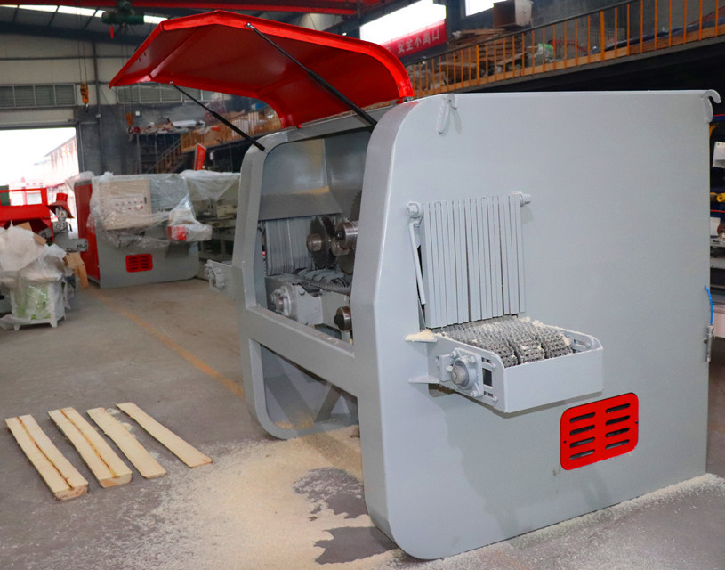 Log production line Multirip Saw Machine multiple blades ripsaw for log diameter 500mm