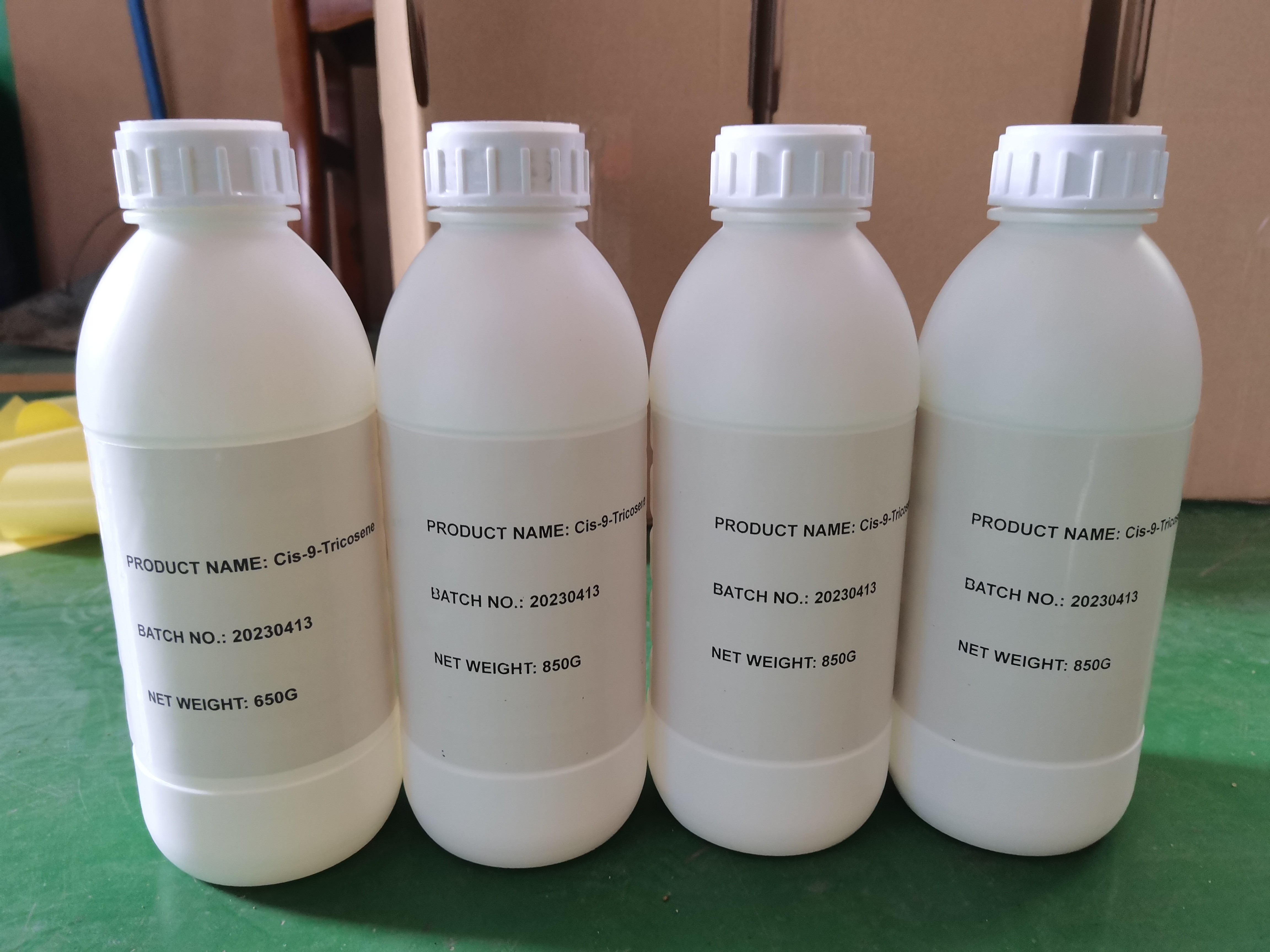 0.8 G/cm3 Density Z Nine Tricosene Fly Pheromone Trap 90% Purity Of Z-9-tricosene