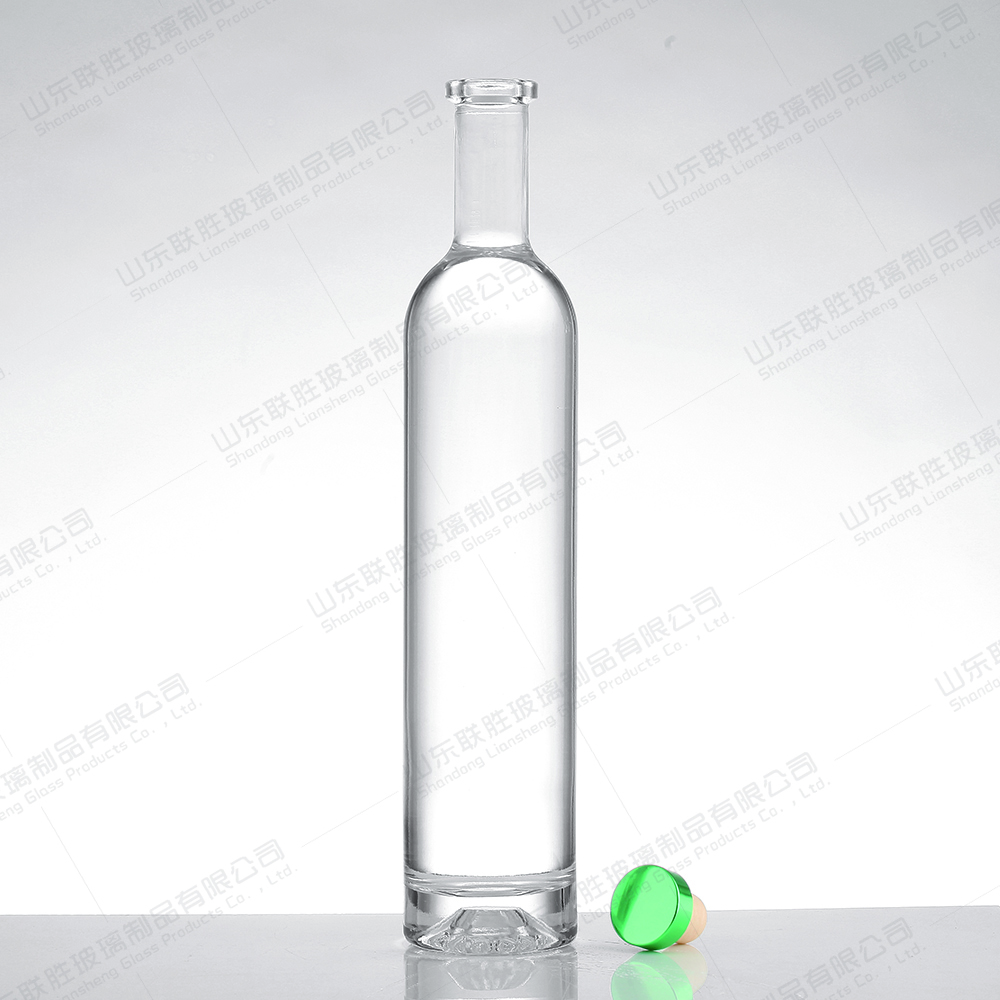 Healthy Lead Free Glass Bottles Bespoke 500ml 700ml 750ml For Brandy Vodka Rum