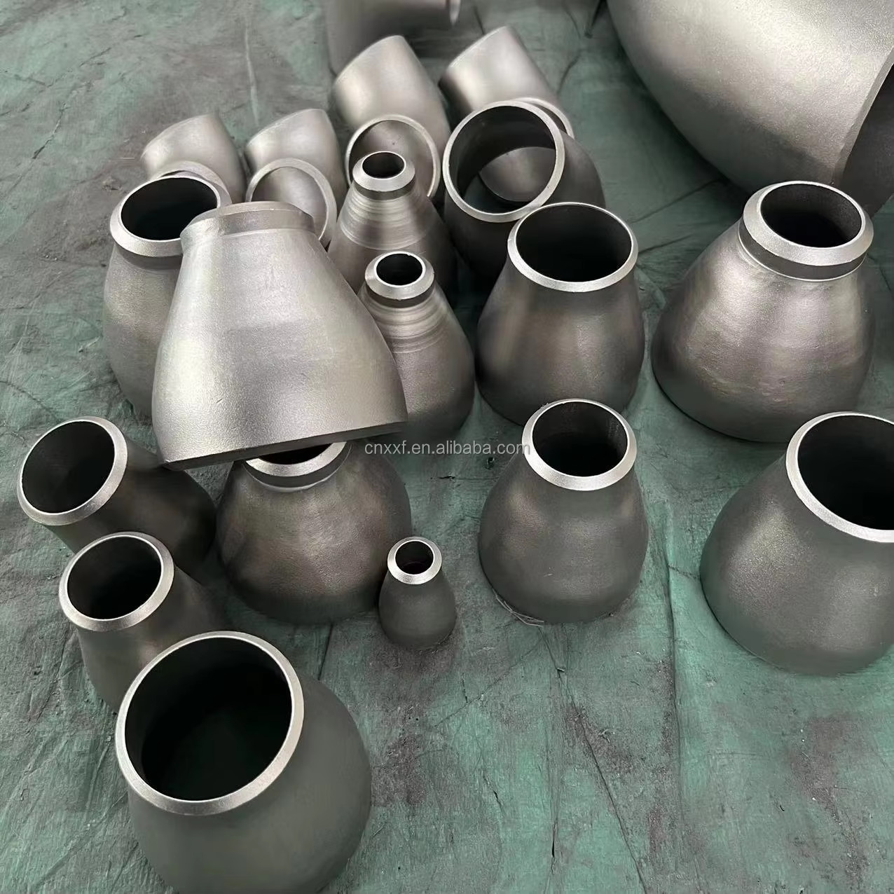 NXF ASTM A240 B463 B473 B366 Alloy 20/UNS N08020/W.Nr.2.4660 DN20-1500 SCH5S-XXS Butt Welding Reducer