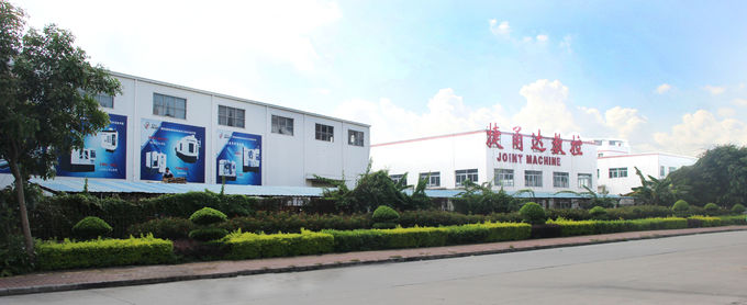 Current 50A Speed EDM Drilling Machine 500 * 400mm Travel Multifunction